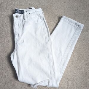 Hollister Destroyed Ultra High Rise Mom White Jeans Size 3R